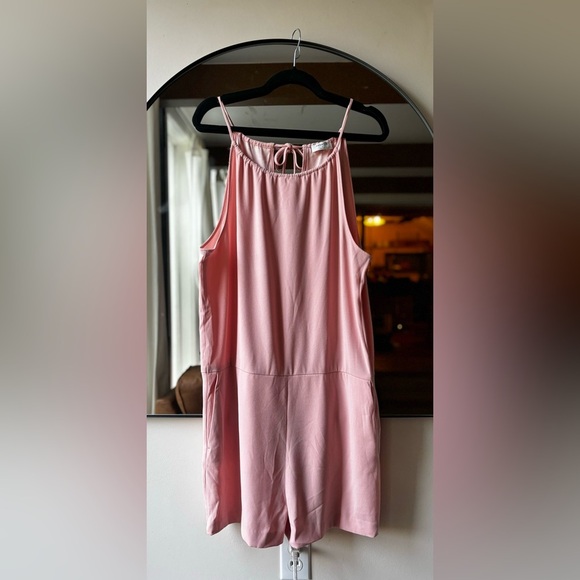 ARITZIA BABATON | Salvador romper | size 8 - Picture 5 of 8